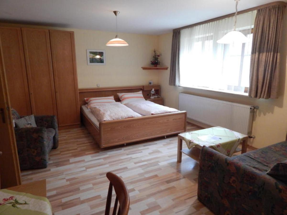 Herrnmuehle - Pension & Ferienwohnungen Ротенбург-на-Таубері Екстер'єр фото