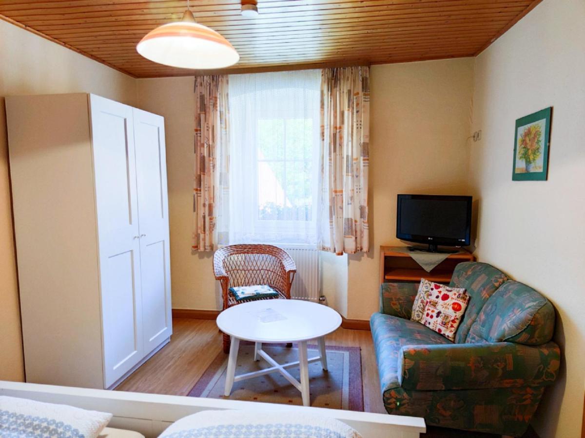 Herrnmuehle - Pension & Ferienwohnungen Ротенбург-на-Таубері Екстер'єр фото
