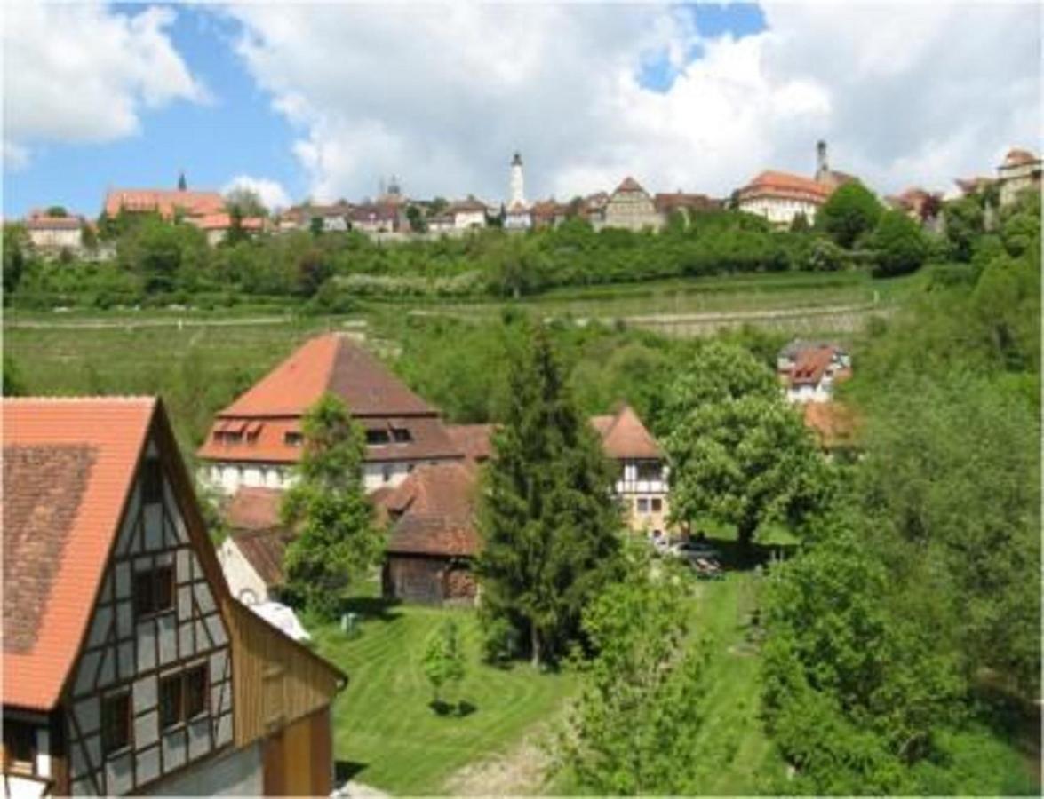 Herrnmuehle - Pension & Ferienwohnungen Ротенбург-на-Таубері Екстер'єр фото