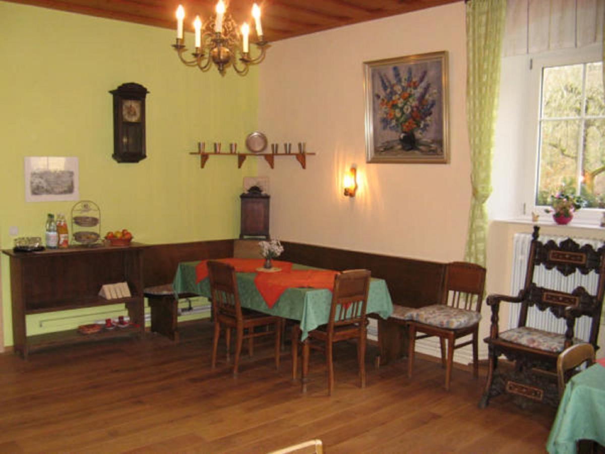 Herrnmuehle - Pension & Ferienwohnungen Ротенбург-на-Таубері Екстер'єр фото