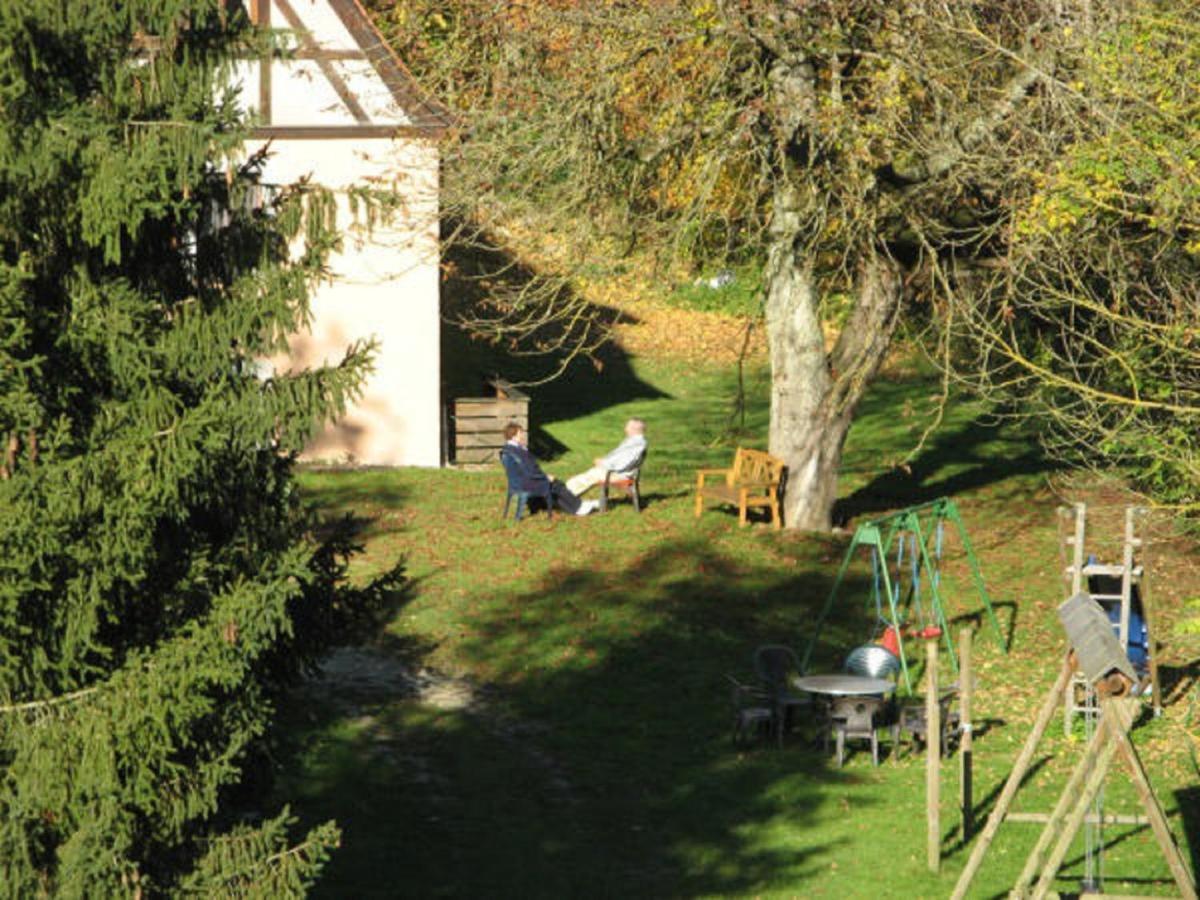Herrnmuehle - Pension & Ferienwohnungen Ротенбург-на-Таубері Екстер'єр фото