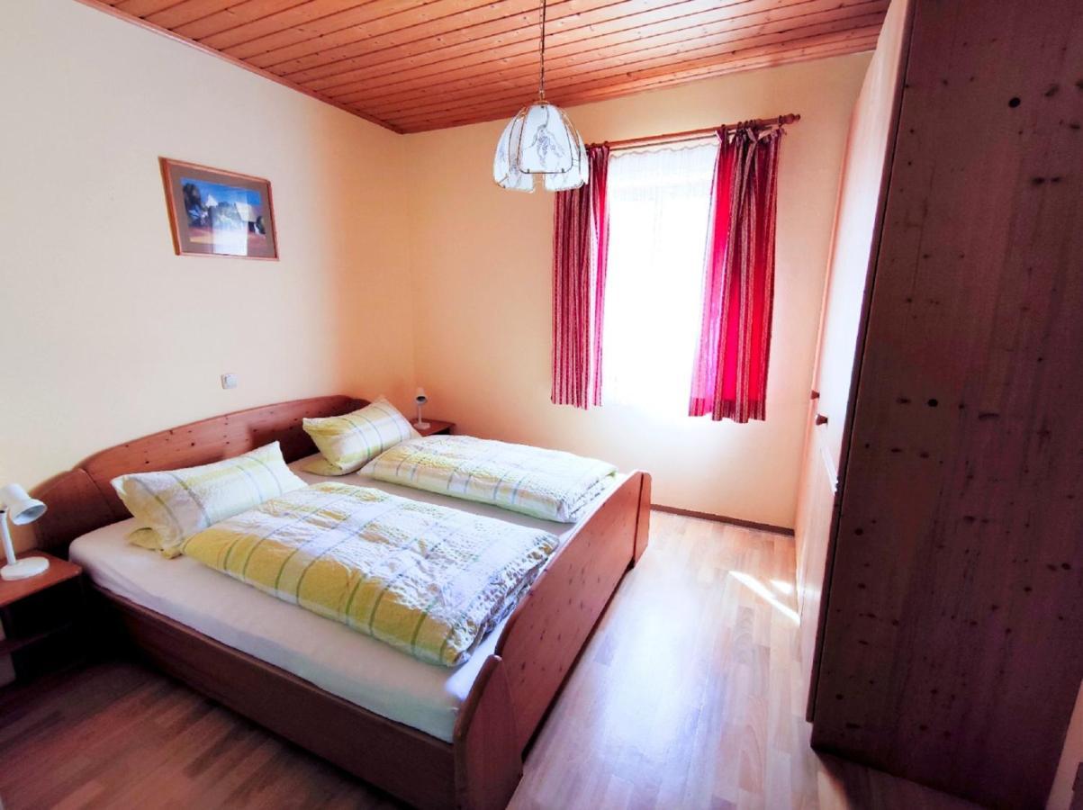 Herrnmuehle - Pension & Ferienwohnungen Ротенбург-на-Таубері Екстер'єр фото