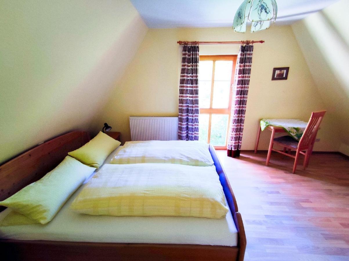 Herrnmuehle - Pension & Ferienwohnungen Ротенбург-на-Таубері Екстер'єр фото
