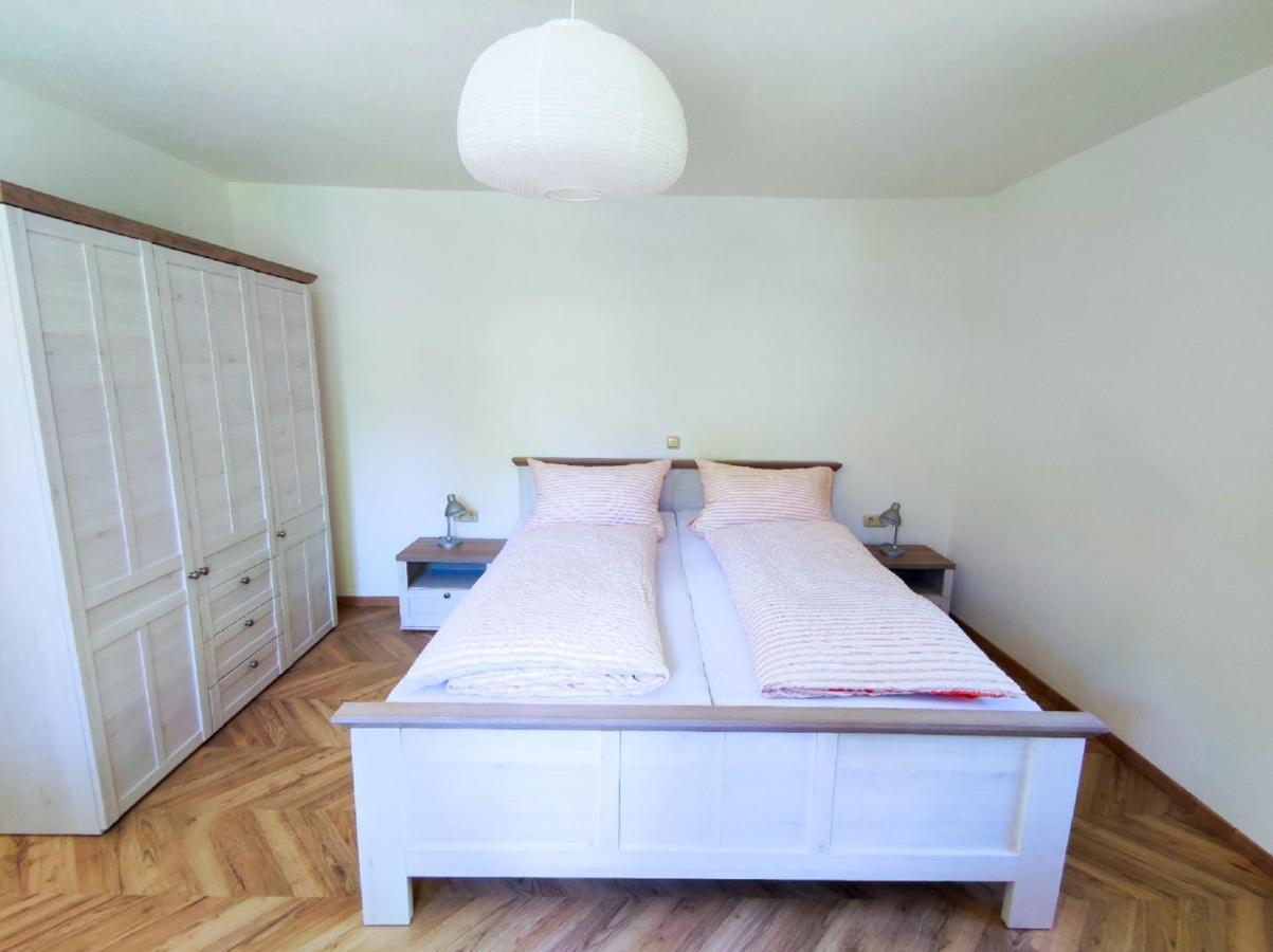 Herrnmuehle - Pension & Ferienwohnungen Ротенбург-на-Таубері Екстер'єр фото