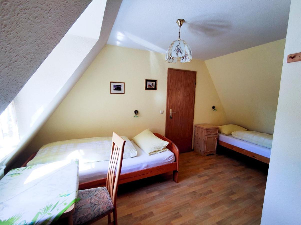 Herrnmuehle - Pension & Ferienwohnungen Ротенбург-на-Таубері Екстер'єр фото